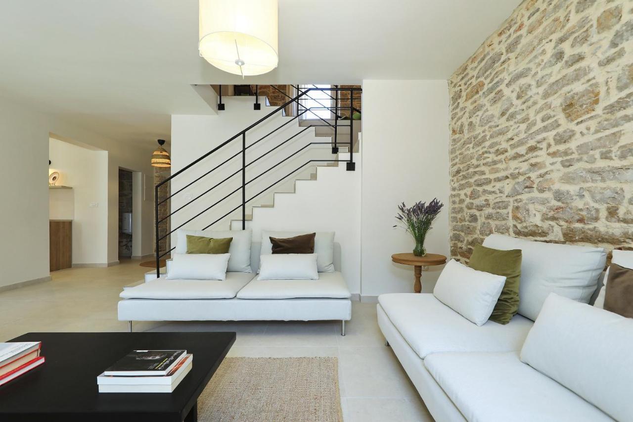 Villa Mira With A Heated Pool And A Sea View Božava Dış mekan fotoğraf