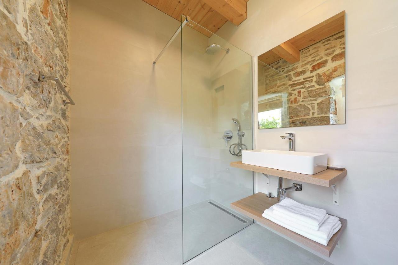 Villa Mira With A Heated Pool And A Sea View Božava Dış mekan fotoğraf