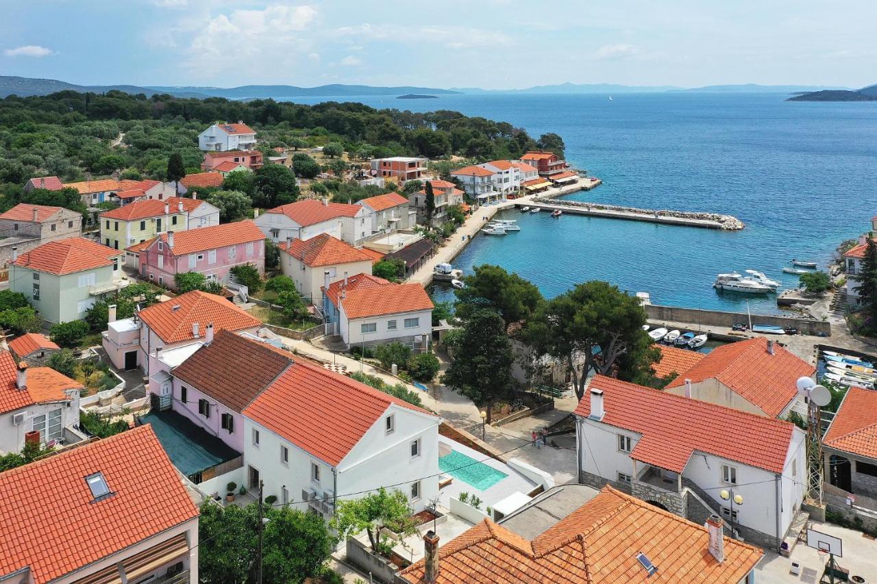 Villa Mira With A Heated Pool And A Sea View Božava Dış mekan fotoğraf